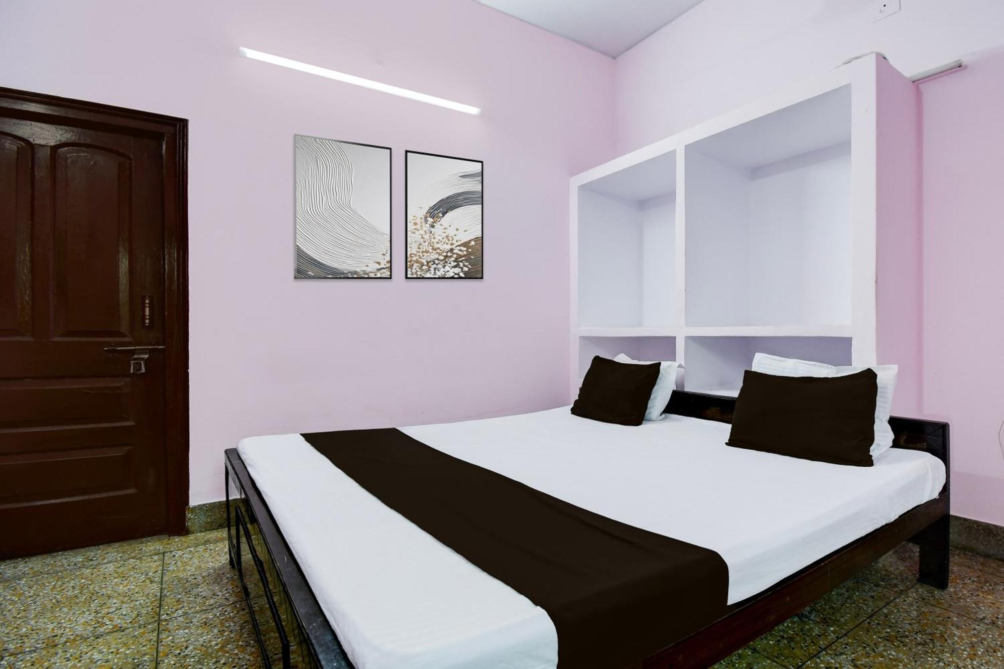 Hotel O Shivay Residency Varanasi