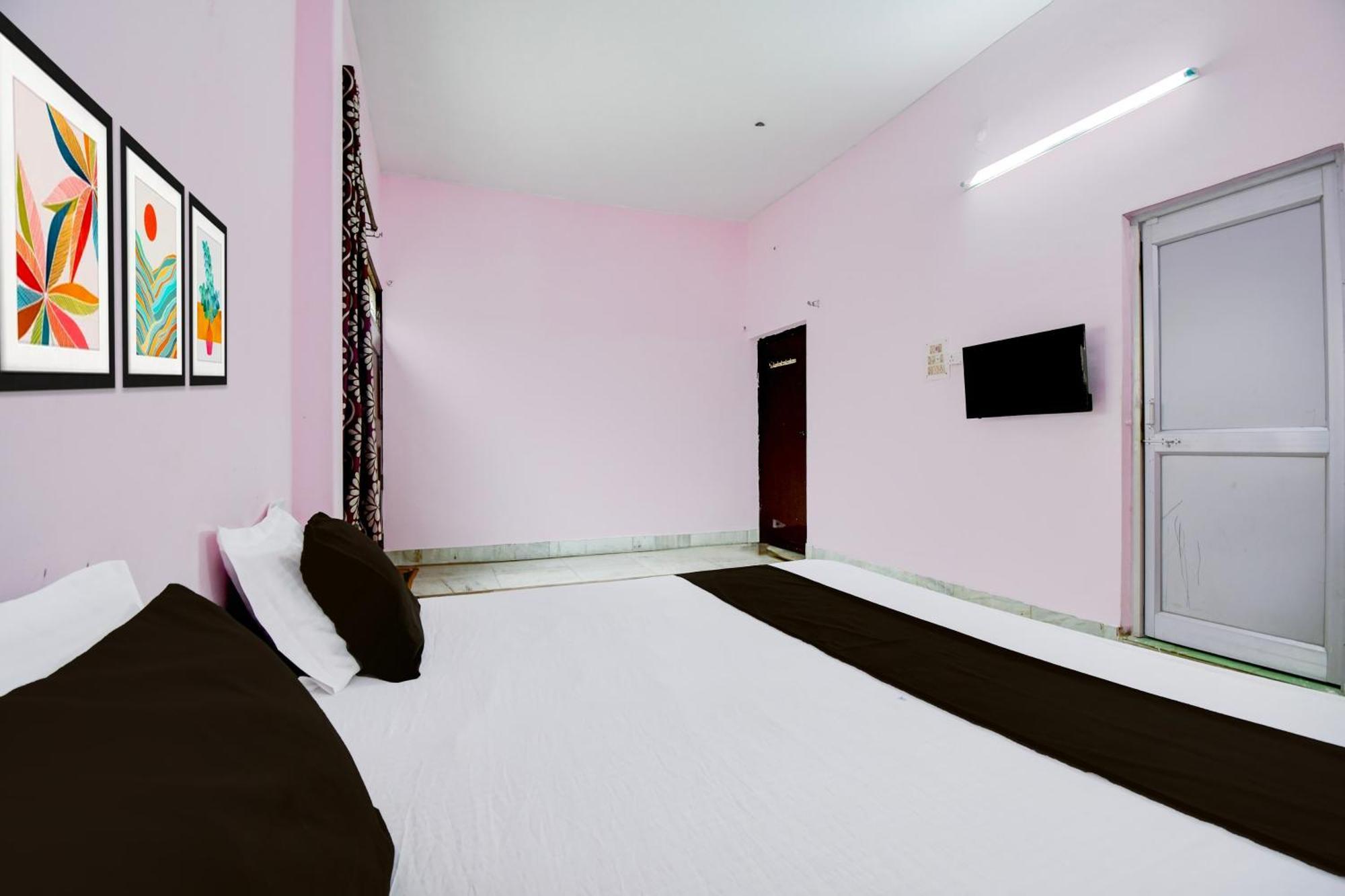 Hotel O Shivay Residency Varanasi